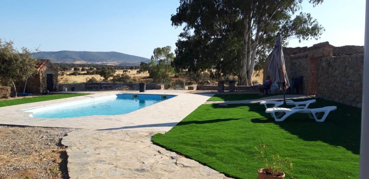 Fuente del Arco Casa Rural La Veguilla מראה חיצוני תמונה